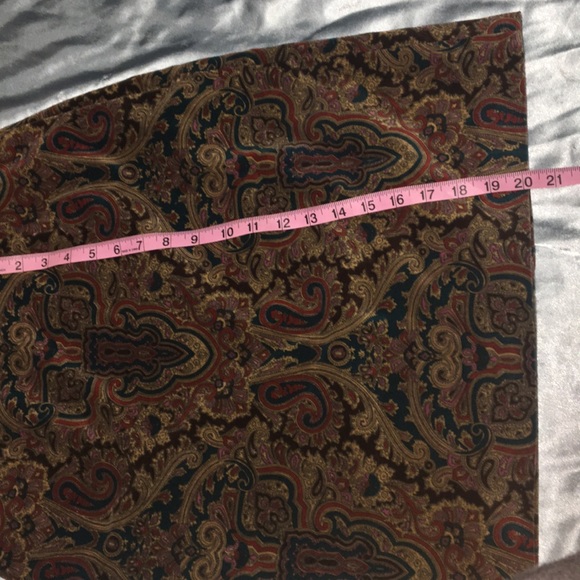 Jacquard Velvet Skirt - Picture 8 of 8